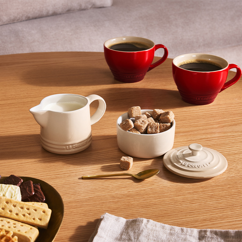 Ensemble de pot &agrave; cr&egrave;me et sucrier classiques